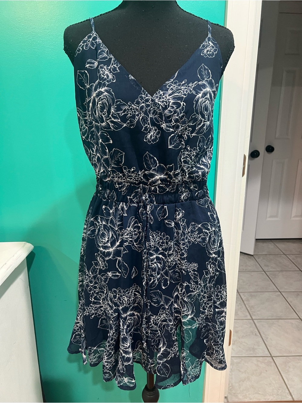 Trixxi Navy & White Floral V-Neck Spaghetti Strap Mini Dress